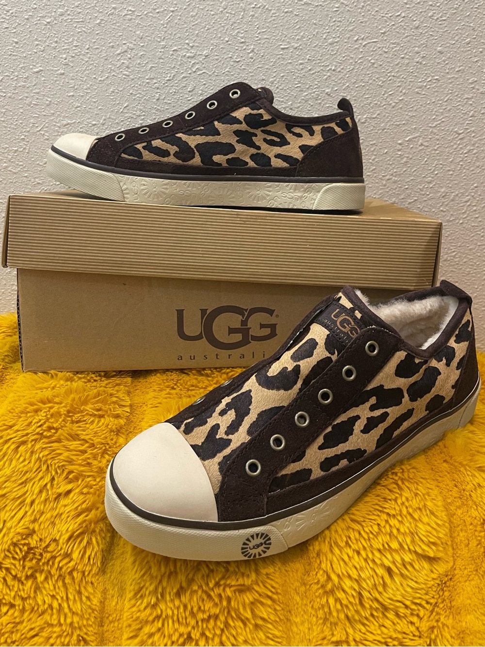⁠NWT UGG Australia Tomi Leopard Calf Hair Slip On Sneakers 8.5⁠